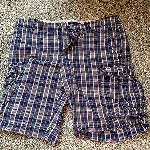 Plaid cargo shorts